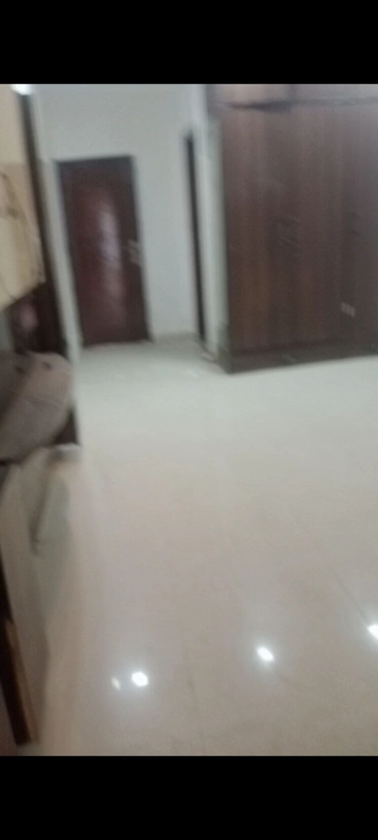 Room, dwarka 3 Bedroom 1350 Sq.Ft. Independent House In Dwarka Delhi 9385639