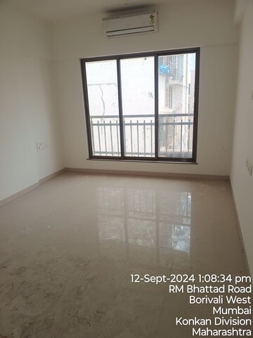 Room in 2 BHK Apartment at Dimple Avenue 641, Borivali West – for Sale