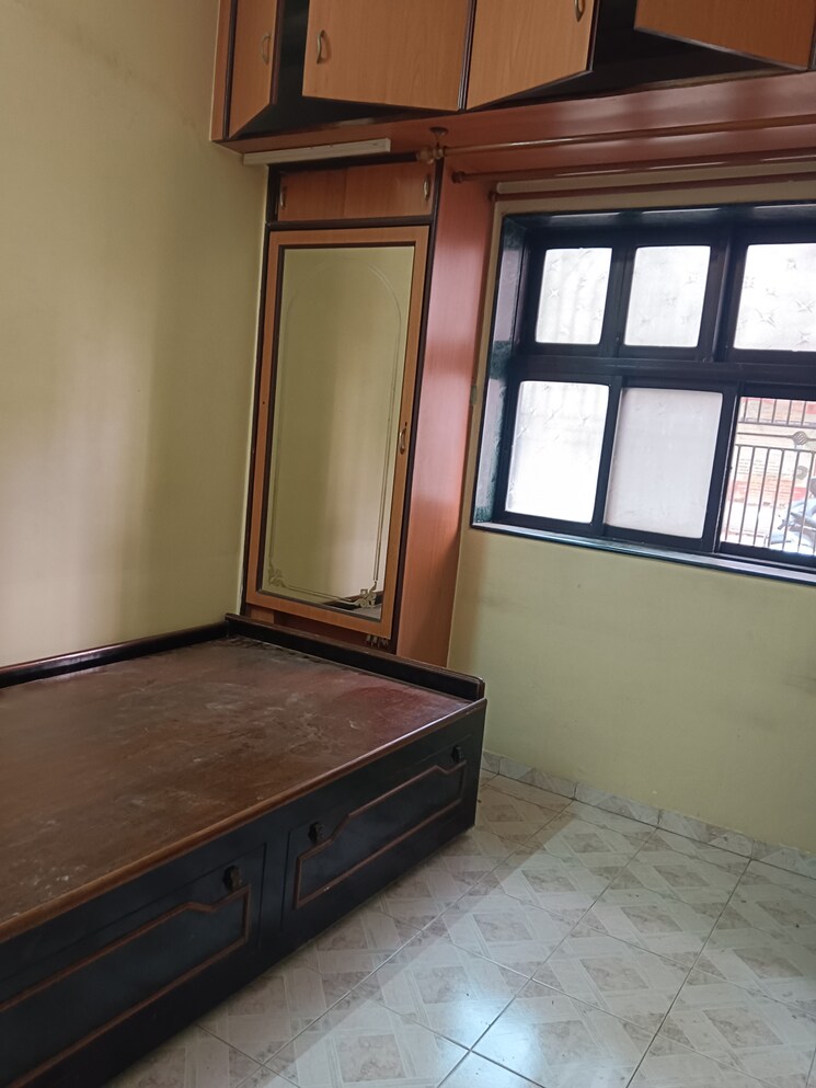 Room, dombivli east 1 Bedroom 570 Sq.Ft. Apartment In Dombivli East Thane 9385710