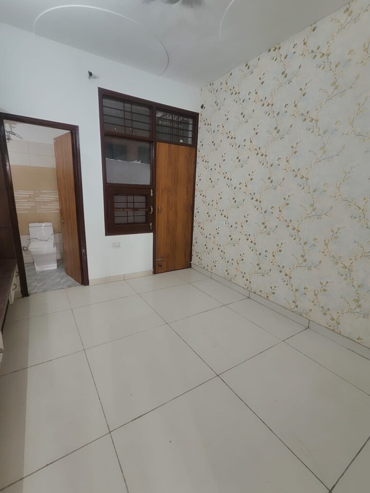 Room, dhakoli 3 Bedroom 900 Sq.Ft. Apartment In Dhakoli Zirakpur 9385739