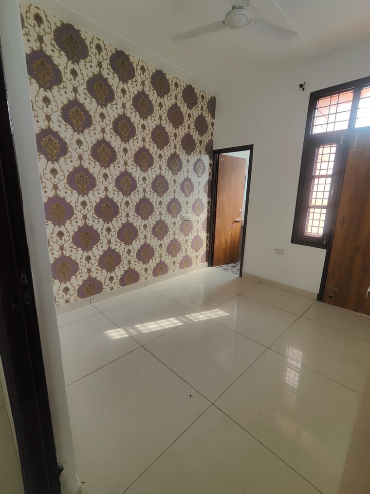 Room, dhakoli 3 Bedroom 900 Sq.Ft. Apartment In Dhakoli Zirakpur 9385739