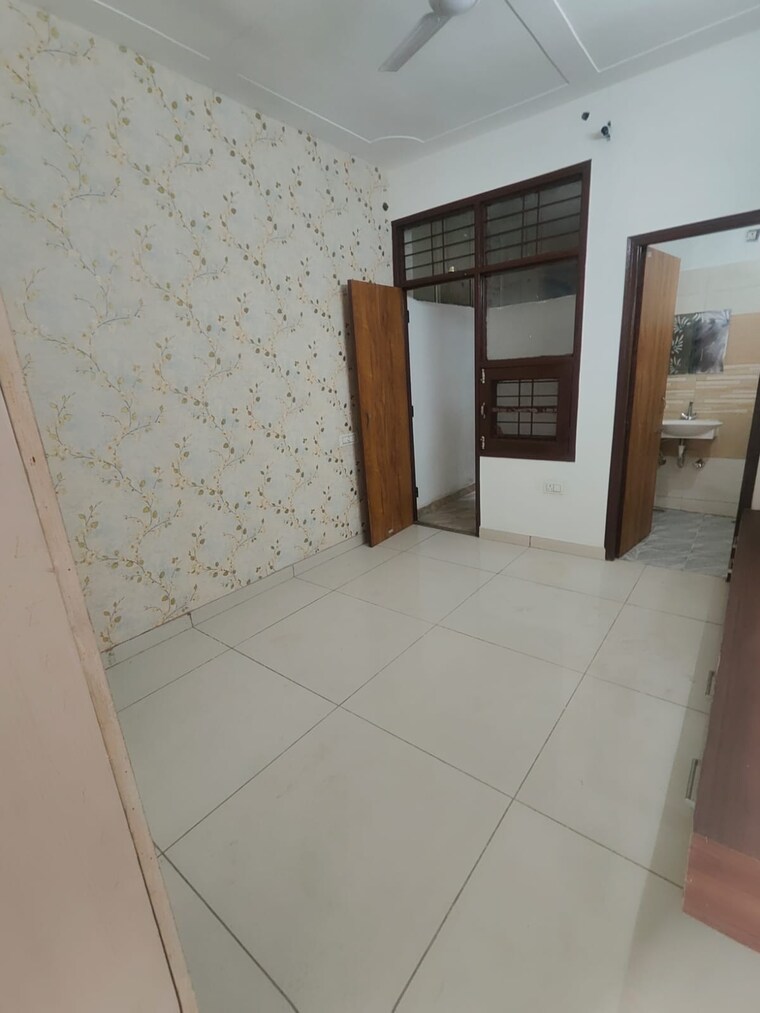 Room, dhakoli 3 Bedroom 900 Sq.Ft. Apartment In Dhakoli Zirakpur 9385739