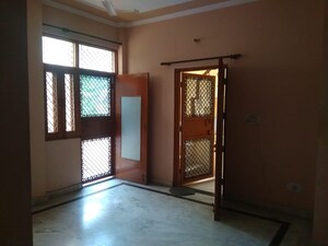 3 BHK Builder Floor For Rent in Sector Swarn Nagri
