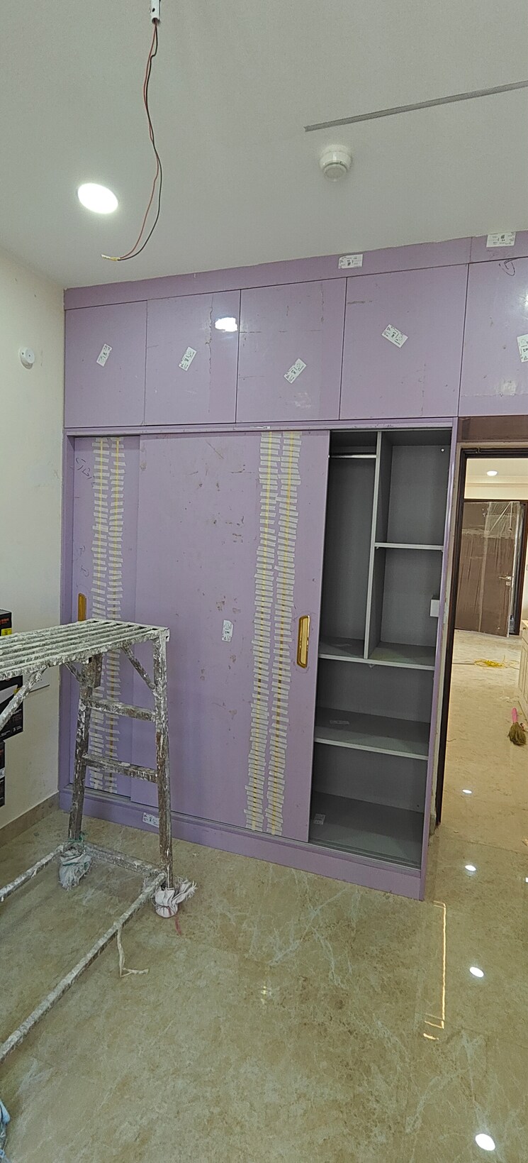 Bedroom, aurobindo-kohinoor 3 Bedroom 2200 Sq.Ft. Apartment In Serilingampally Hyderabad 9385801