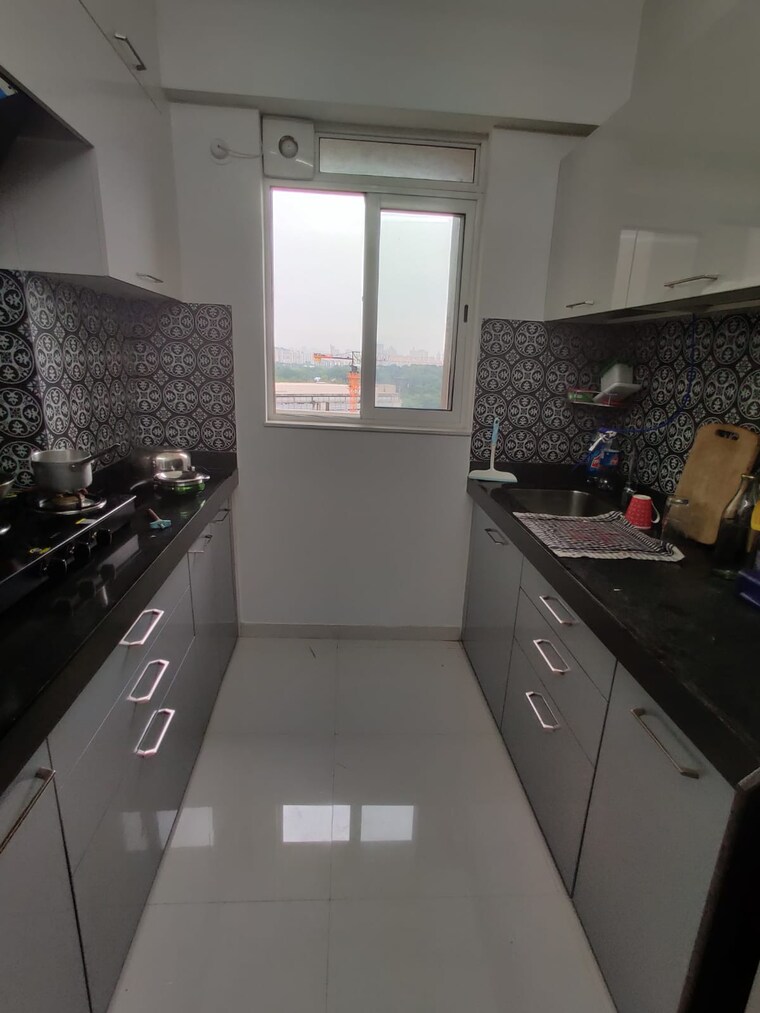 Kitchen, lodha-amara 3 Bedroom 955 Sq.Ft. Apartment In Kolshet Road Thane 9345443