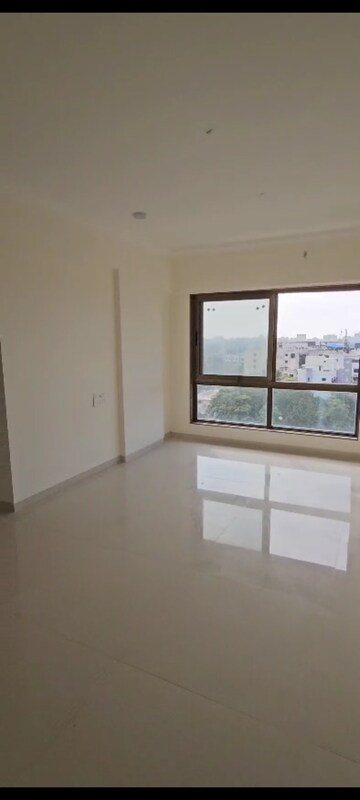 Room in 1 BHK Apartment at Jeevan Tara CHS, Vile Parle East – for Rent