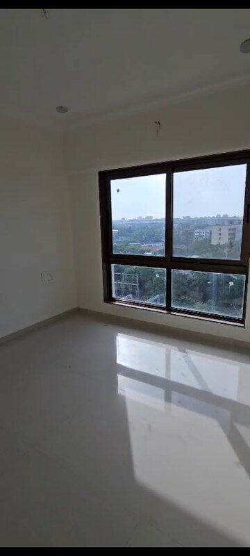 Room in 1 BHK Apartment at Jeevan Tara CHS, Vile Parle East – for Rent