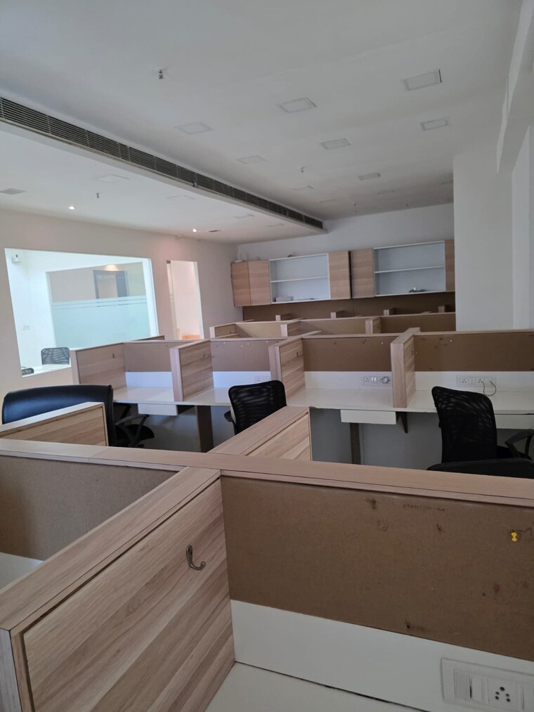 Team Area, lodha-supremus-powai Commercial Office Space 1500 Sq.Ft. In Powai Mumbai 9385973