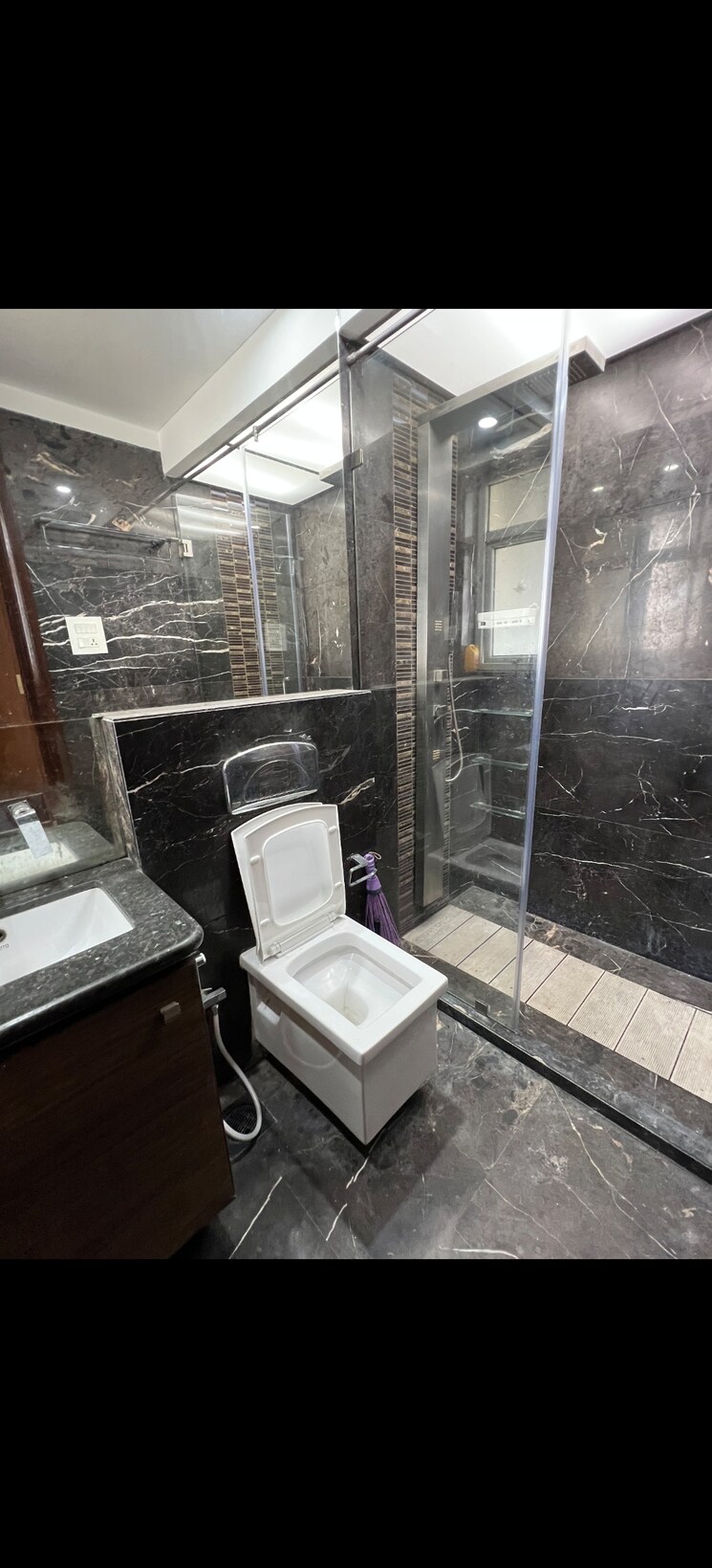 Bathroom, east-street 2 Bedroom 850 Sq.Ft. Apartment In Santacruz East Mumbai 9385976