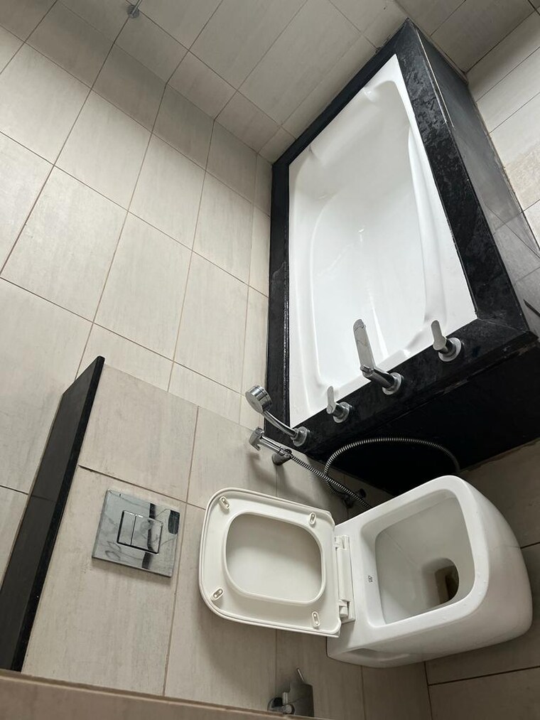 Bathroom, ireo-victory-valley 3 Bedroom 2400 Sq.Ft. Apartment In Sector 67 Gurgaon 9385981