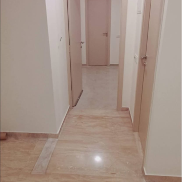 Building Lobby in 1.5 BHK Apartment at Hiranandani Lavinia, Hiranandani Estate – for Rent