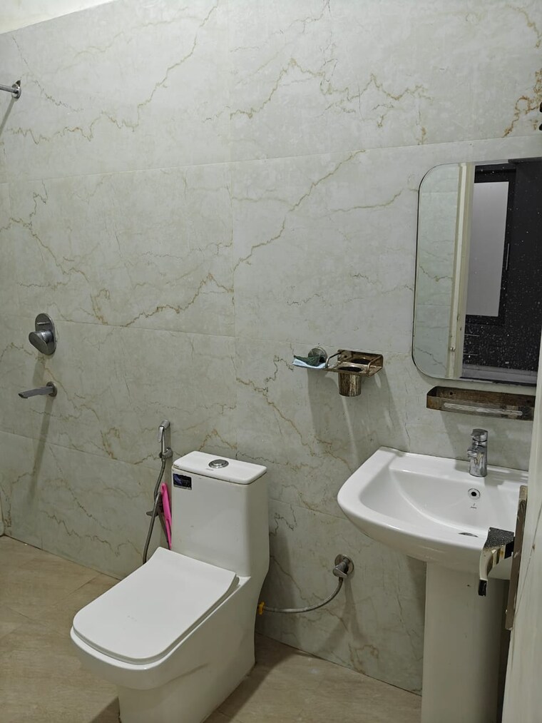 Master Bedroom, aman vihar 2 Bedroom 1200 Sq.Ft. Builder Floor In Aman Vihar Dehradun 9386025