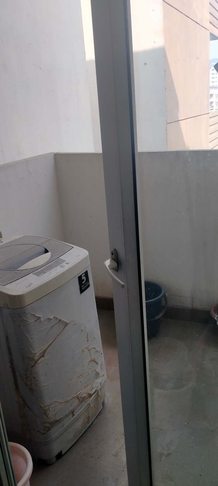 Bathroom, tulip-lemon 2 Bedroom 526 Sq.Ft. Apartment In Sector 69 Gurgaon 9386048