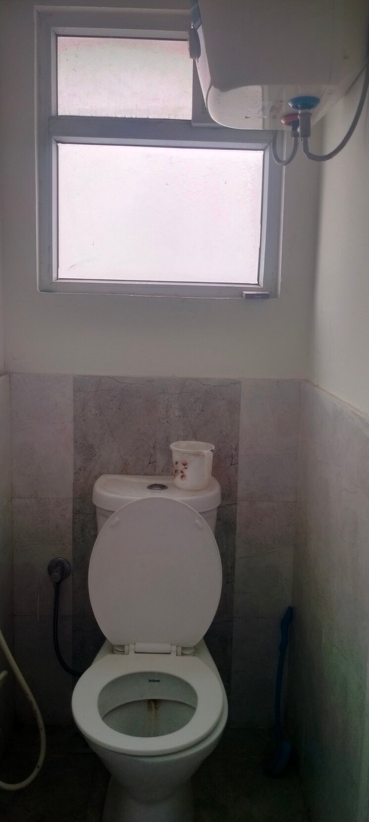 Bathroom, tulip-lemon 2 Bedroom 526 Sq.Ft. Apartment In Sector 69 Gurgaon 9386048