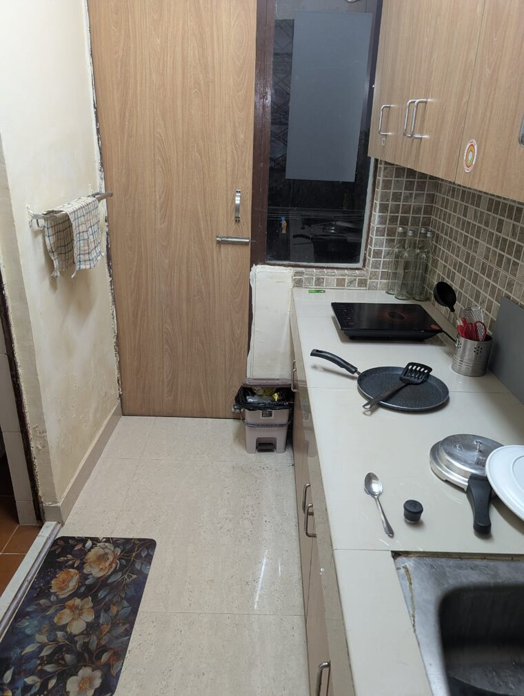 Team Area, suncity-essel-tower 1 RK 220 Sq.Ft. Apartment In Sector 28 Gurgaon 9386086