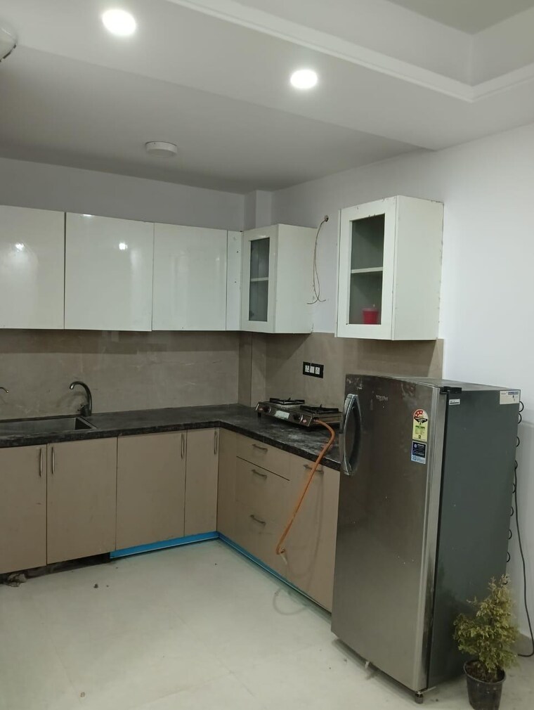Kitchen, saket 2 Bedroom 850 Sq.Ft. Apartment In Saket Delhi 9386085
