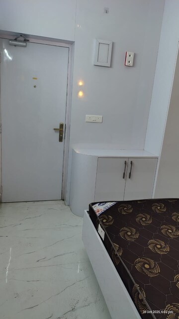 Master Bedroom in 1 RK Apartment at Raheja Atlantis, Sector 31 – for Rent