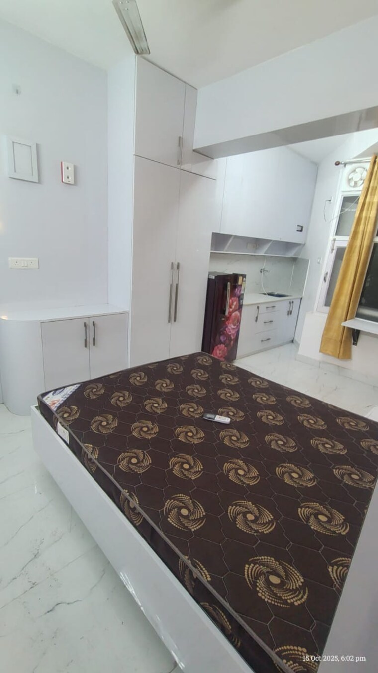 Bedroom, raheja-atlantis 1 RK 230 Sq.Ft. Apartment In Sector 31 Gurgaon 9386127