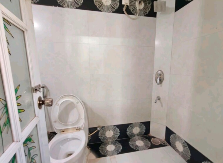 Bathroom, swastik-regalia 3 Bedroom 1250 Sq.Ft. Apartment In Waghbil Thane 9386135
