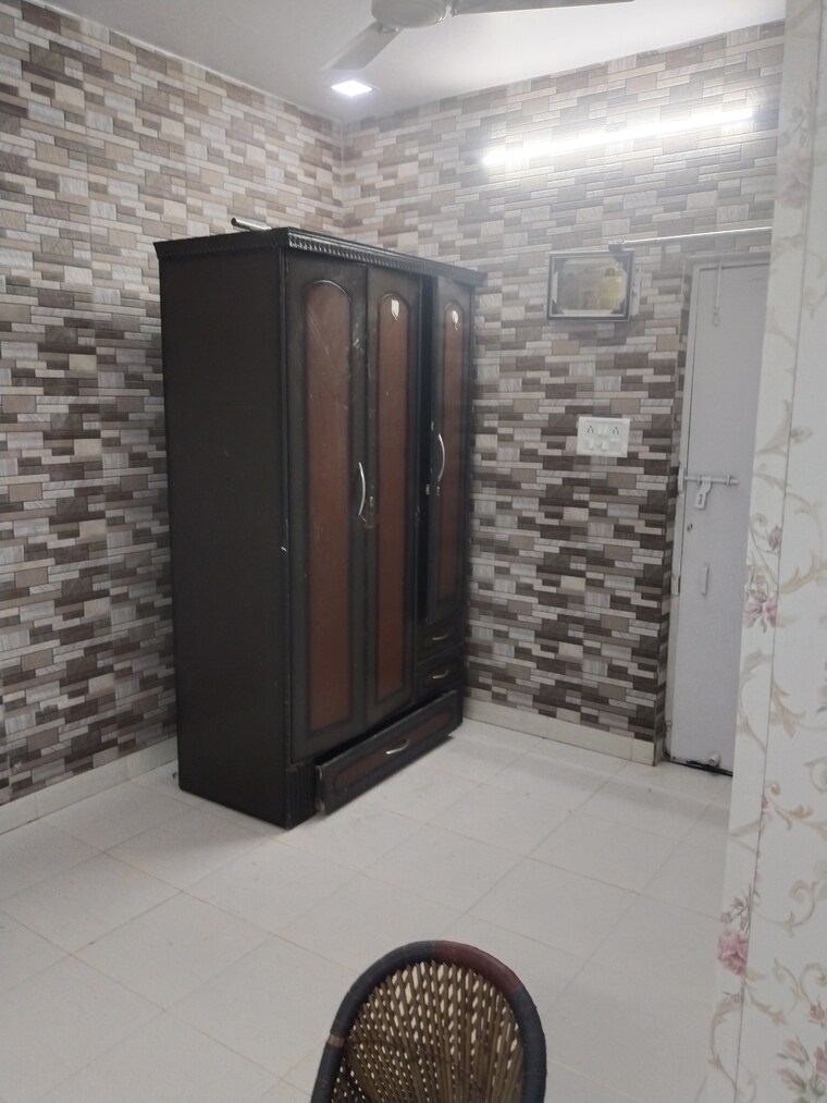 Master Bedroom, nehru enclave 1.5 Bedroom 700 Sq.Ft. Apartment In Nehru Enclave Lucknow 9386146