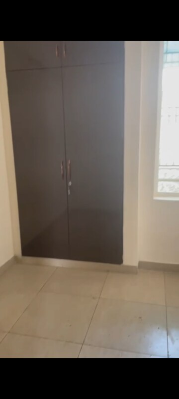 2.5 BHK Builder Floor For Rent in Wave Prime Floors, Wave City