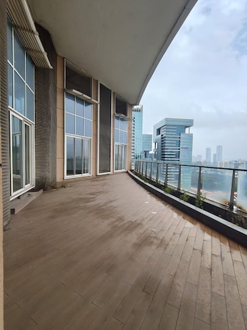 Balcony in 3.5 BHK Apartment at Indiabulls Sky, Lower Parel – for Rent