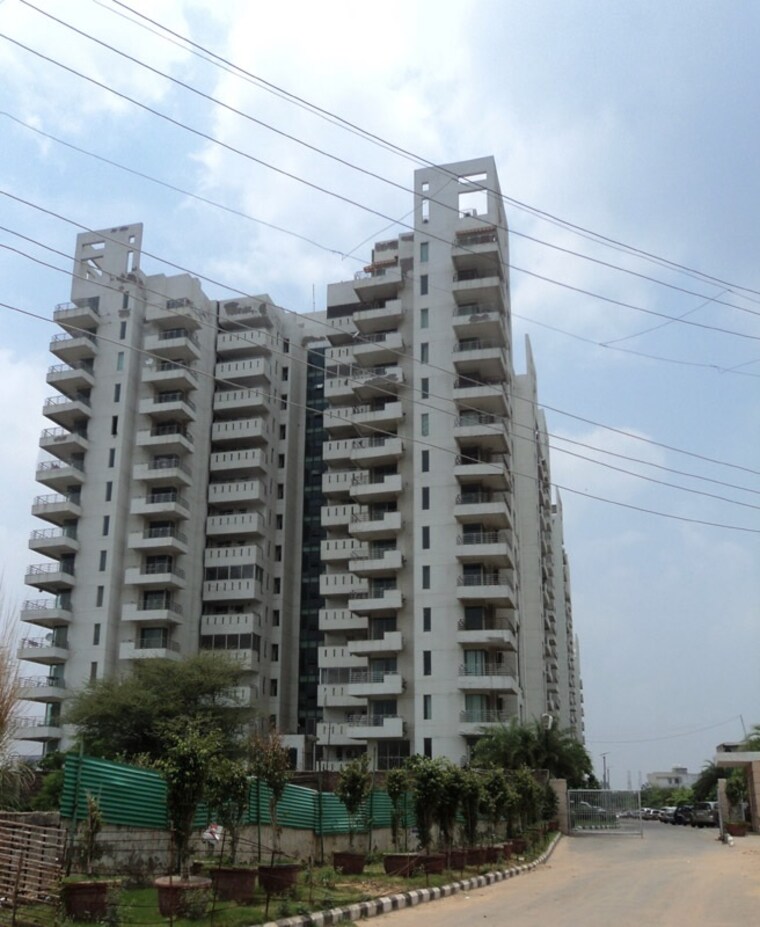 Exterior View, dlf-the-crest 3 Bedroom 3511 Sq.Ft. Apartment In Sector 54 Gurgaon 9386266
