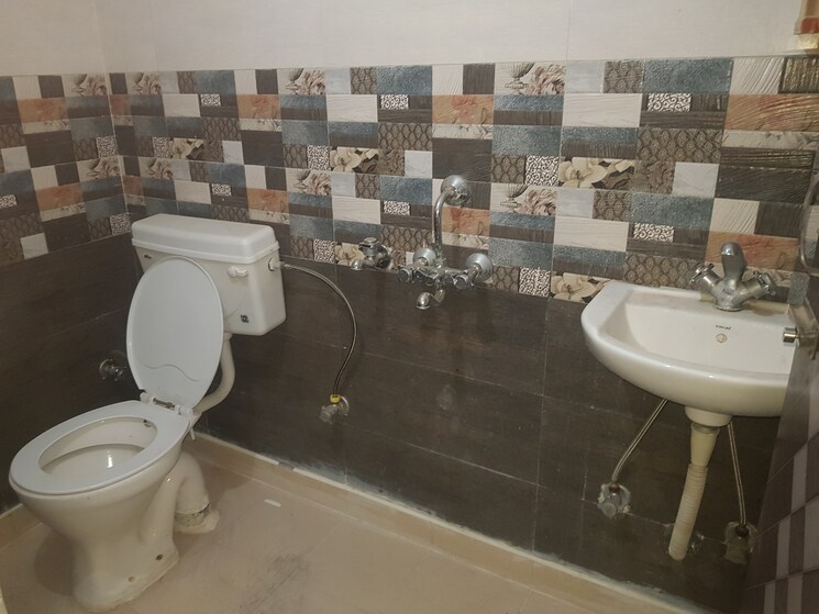 Team Area, nipun-plaza 2 Bedroom 1000 Sq.Ft. Builder Floor In Vaishali Sector 4 Ghaziabad 9386230