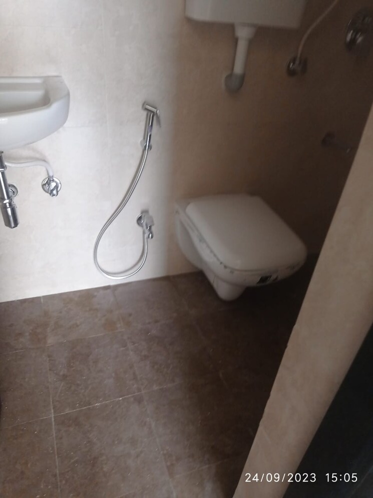 Bathroom, bhoomi-samarth 2 Bedroom 664 Sq.Ft. Apartment In Goregaon East Mumbai 9386288