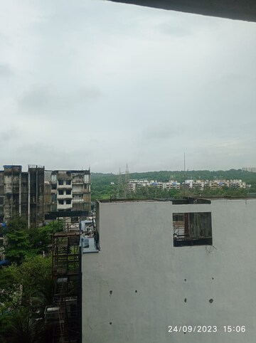 2 BHK Apartment For Rent in Bhoomi Samarth, Goregaon East