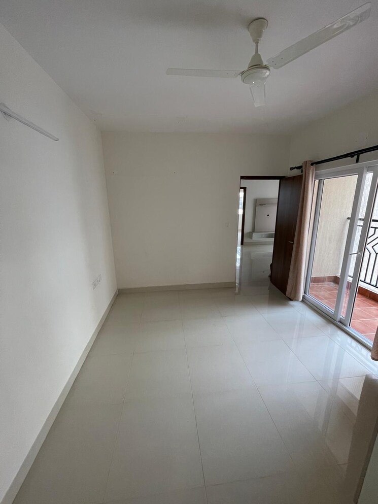 Room, prestige-primrose-hills 3 Bedroom 1500 Sq.Ft. Apartment In Banashankari 6th Stage Bangalore 9386297