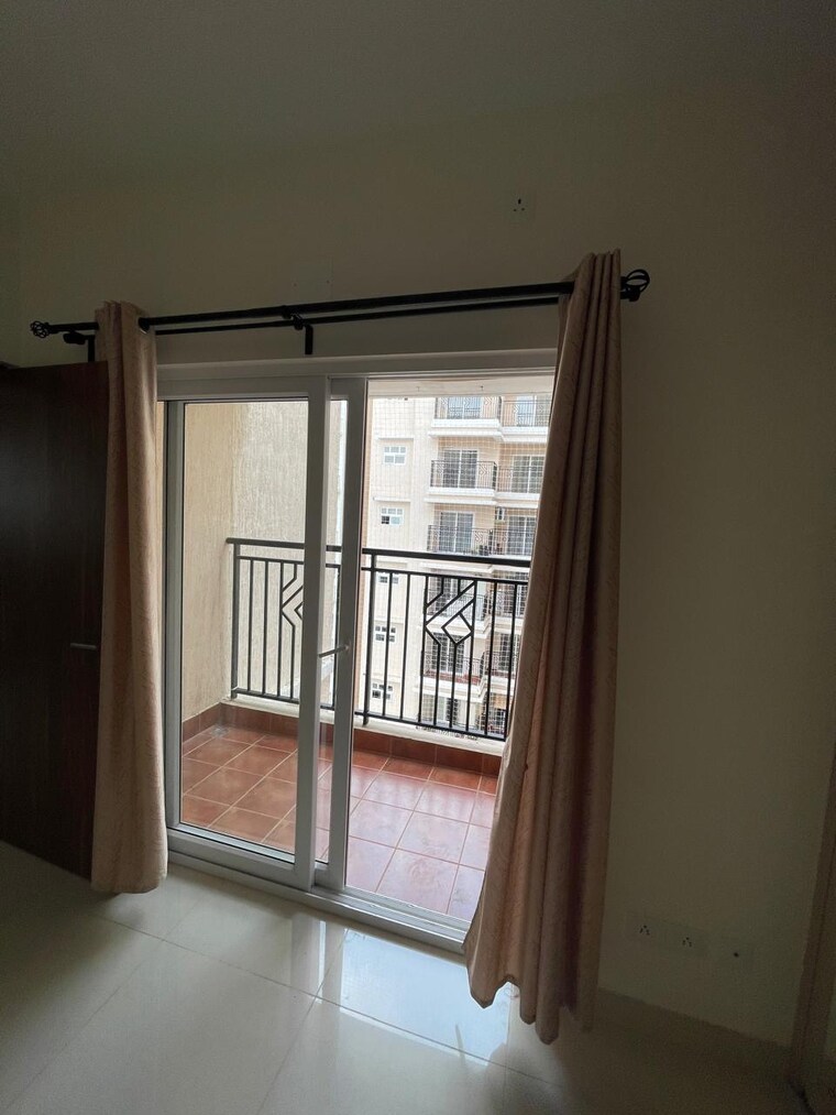 Room, prestige-primrose-hills 3 Bedroom 1500 Sq.Ft. Apartment In Banashankari 6th Stage Bangalore 9386297