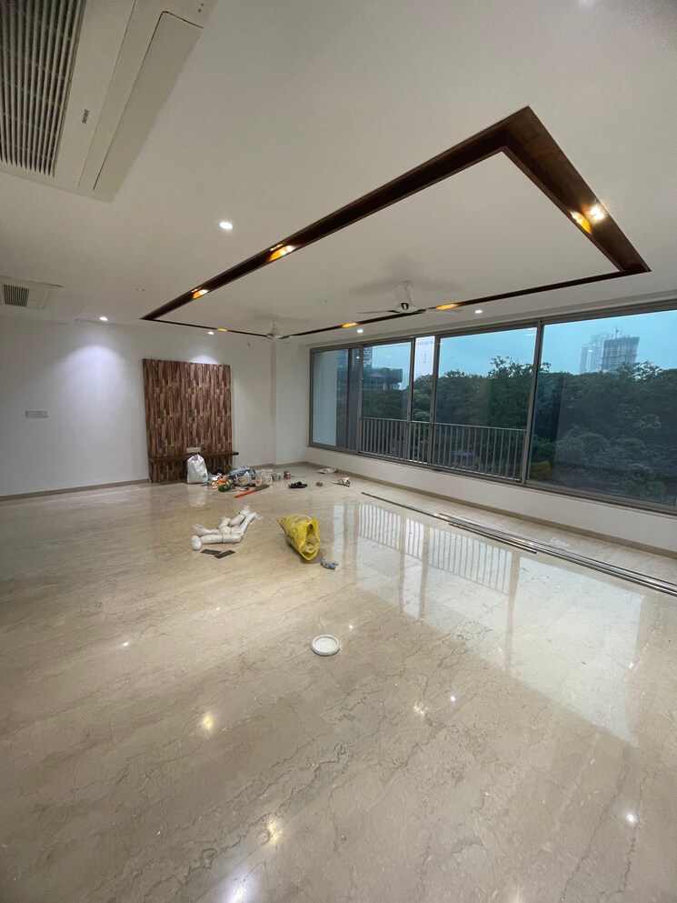  Parking, oberoi-realty-esquire 3 Bedroom 1496 Sq.Ft. Apartment In Goregaon East Mumbai 9386323