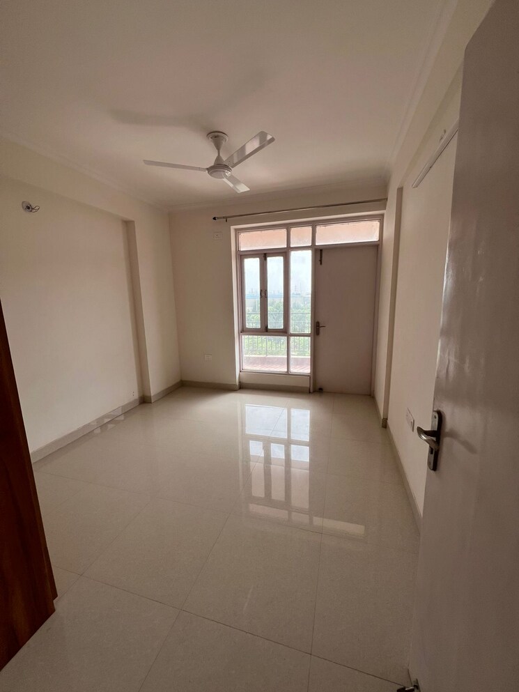 Room, pareena-express-heights 3 Bedroom 1782 Sq.Ft. Apartment In Sector 99 Gurgaon 9386371