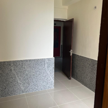 Room in 2 BHK Apartment at Amrapali Heartbeat City, Sector 107 – for Rent