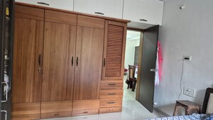 Room in 2 BHK Apartment at Ira Apartment Bhusari Colony, Kothrud – for Rent