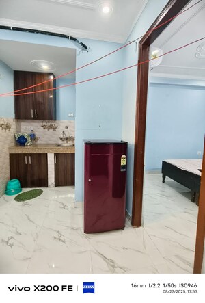 Room in 2.5 BHK Builder Floor at Saket – for Rent