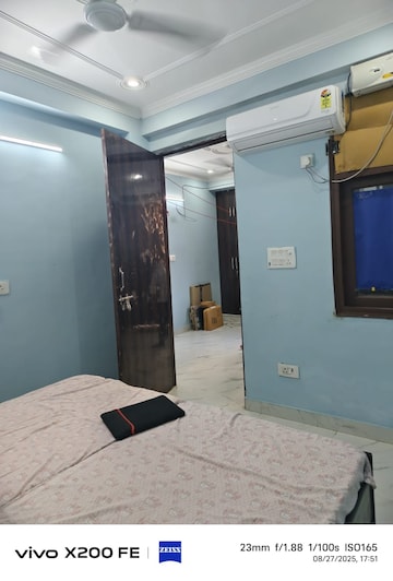 Living Room in 2.5 BHK Builder Floor at Saket – for Rent