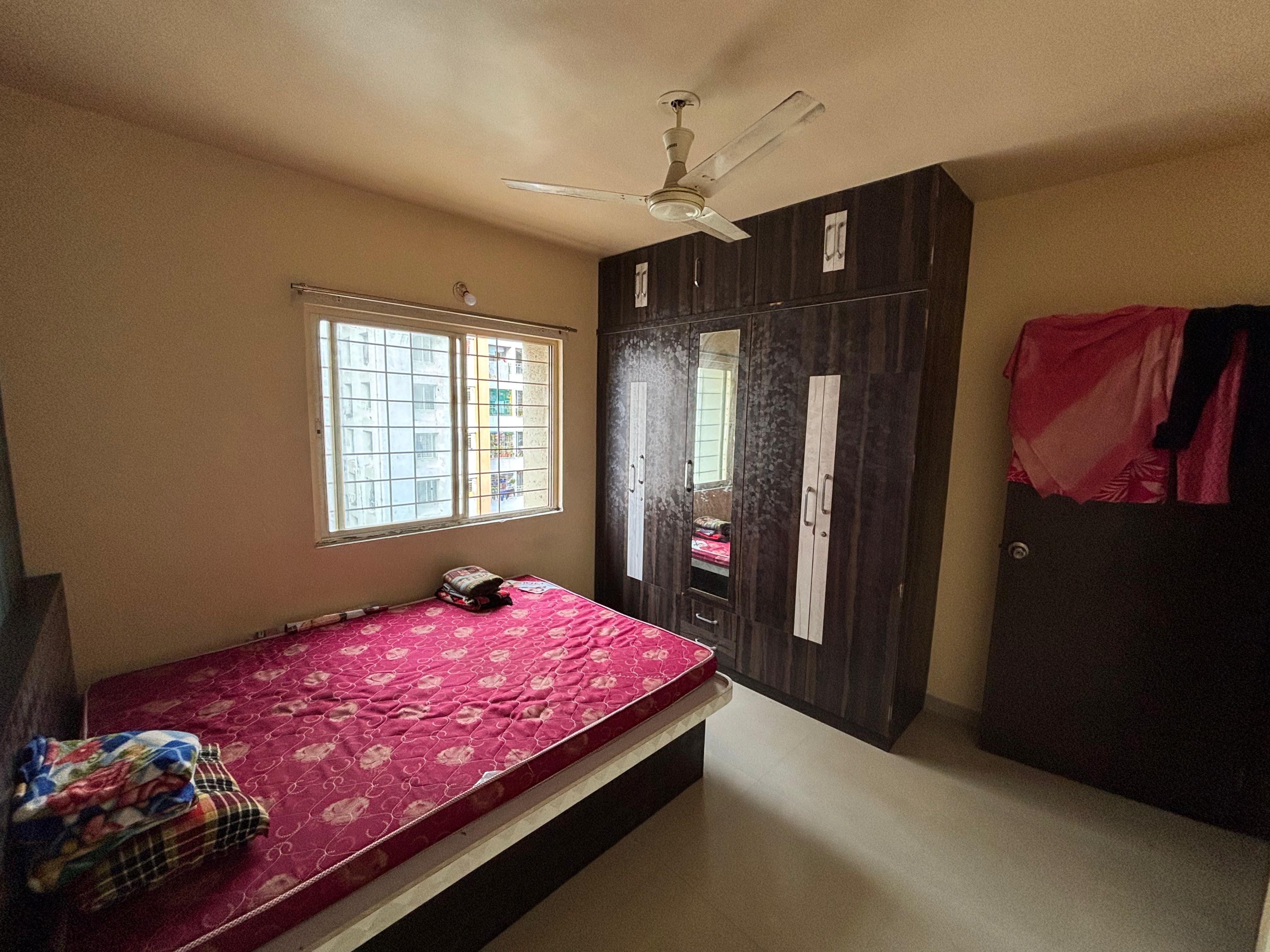 2 BHK Apartment For Rent in Diamond White Stone