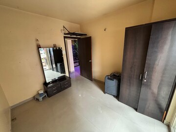 Room in 2 BHK Apartment at Diamond White Stone, Wagholi – for Rent