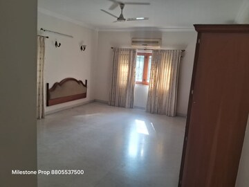 Room in 4 BHK Villa at Dagde Tapovan CHS, Bavdhan – for Rent