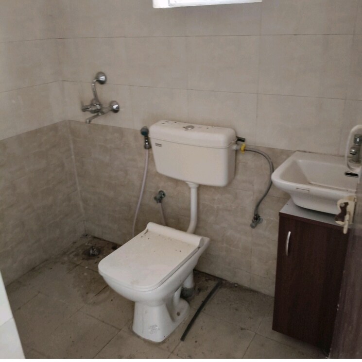 Bathroom, rof-aalayas 3 Bedroom 645 Sq.Ft. Apartment In Sector 102 Gurgaon 9386403