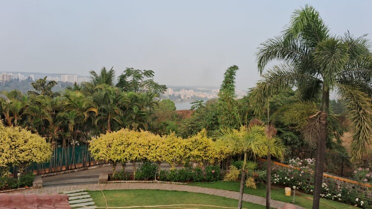 Garden, skyi-manas-lake 3 Bedroom 4000 Sq.Ft. Villa In Bhukum Pune 9386432