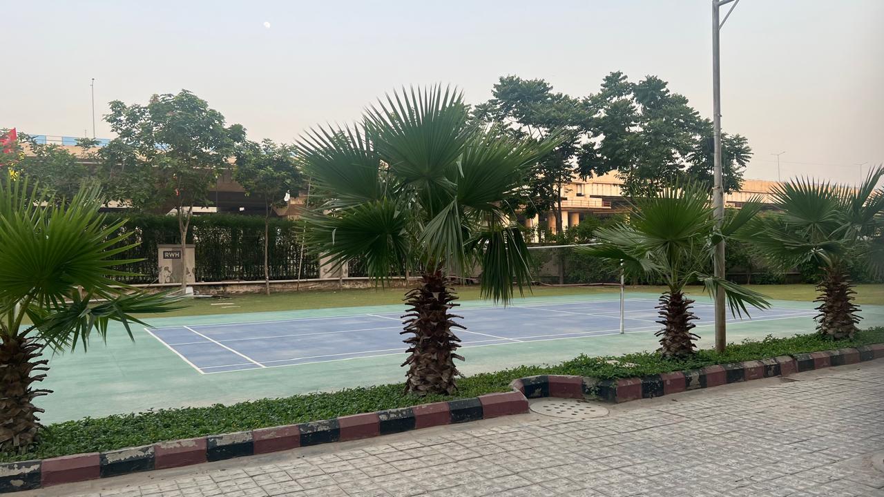 3 BHK 1780 Sq.Ft. Apartment in Pareena Express Heights