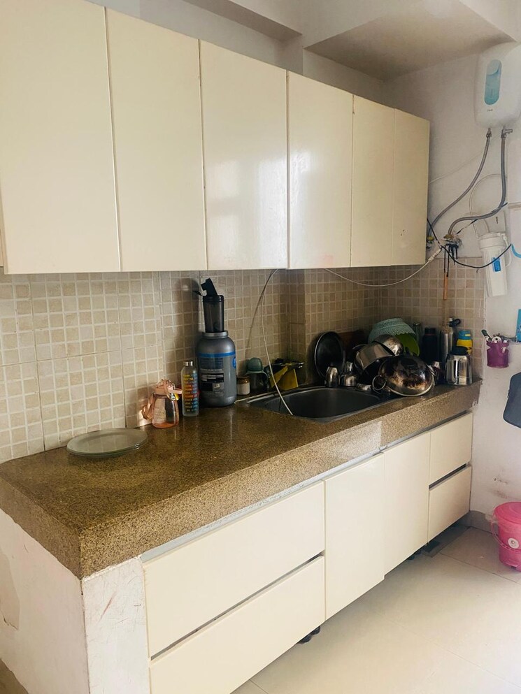 Kitchen, emaar-gurgaon-greens 3.5 Bedroom 1650 Sq.Ft. Apartment In Sector 102 Gurgaon 9386485