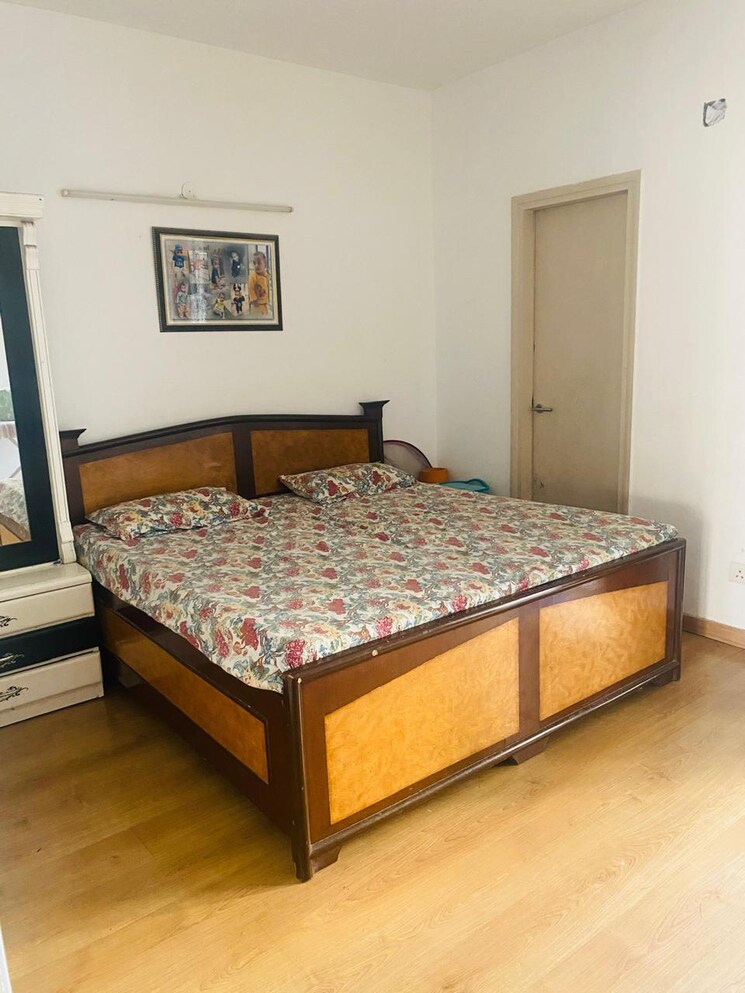 Bedroom, emaar-gurgaon-greens 3.5 Bedroom 1650 Sq.Ft. Apartment In Sector 102 Gurgaon 9386485