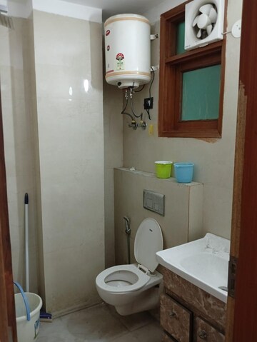 Bathroom in 1 BHK Builder Floor at Saket – for Rent