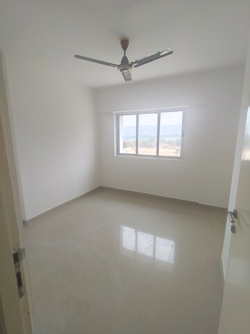 Room in 3 BHK Apartment at Tata Inora Park, Undri – for Rent