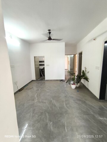 Room in 1.5 BHK Builder Floor at Saket – for Rent