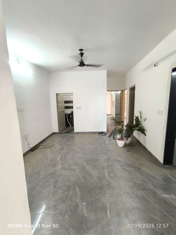 Room, saket 1.5 Bedroom 500 Sq.Ft. Builder Floor In Saket Delhi 9386548